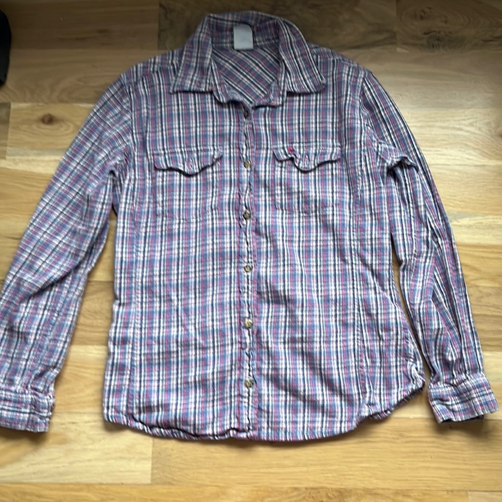 Carhartt women’s cotton flannel plaid button down medium
